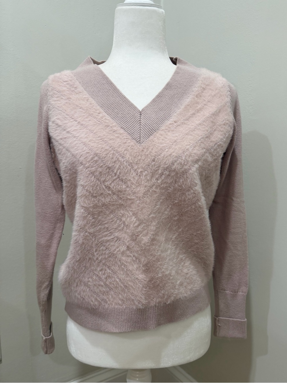 Stella & Dot Soft V-Neck Fuzzy Sweater - Blush Pink